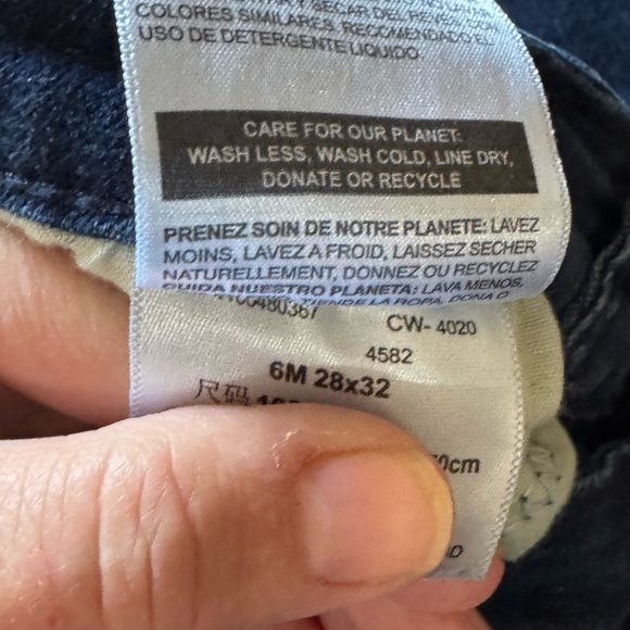 Signature Levi Strauss mid-rise boot cut size 6 medium 28x32 - Picture 3 of 5